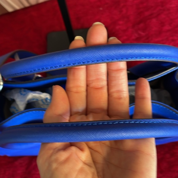 MICHAEL KORS BLUE SAFFIANO LEATHER HAMILTON CROSSBODY BAG SILVER HARDWARE - Picture 6 of 14